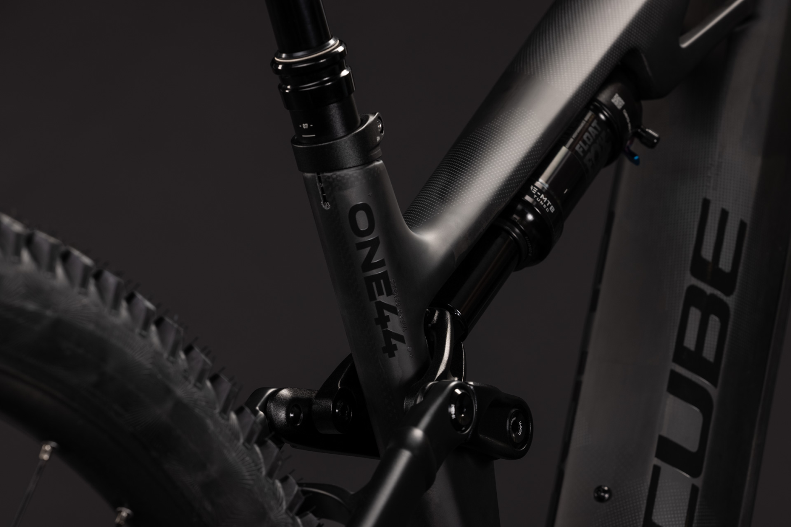 Cube Stereo Hybrid ONE44 HPC SLX 800 blackline