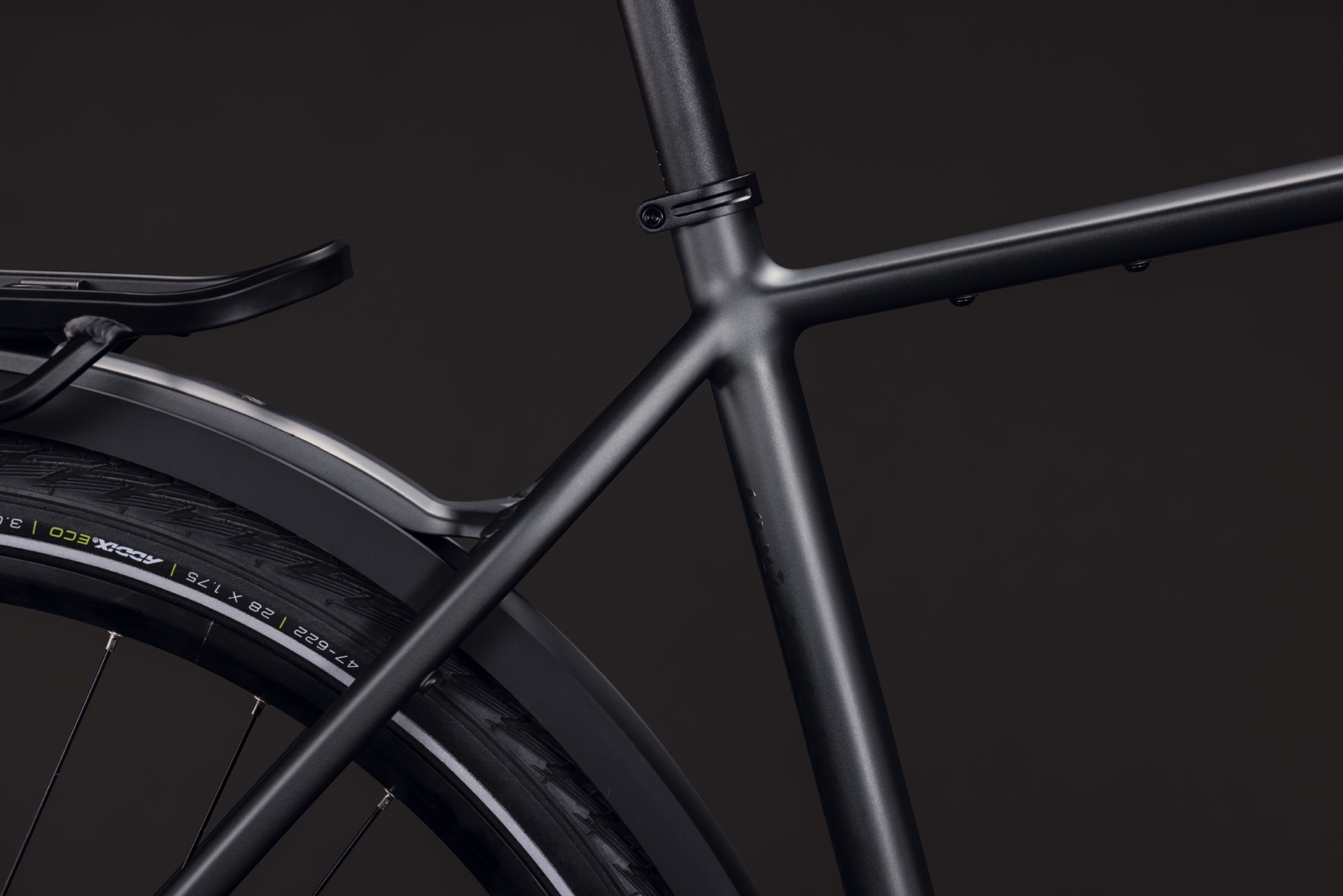 Cube Kathmandu ONE blackforest´n´chrome