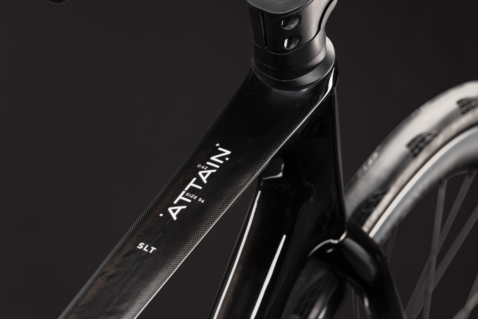 Cube Attain C:62 SLT carbon´n´white