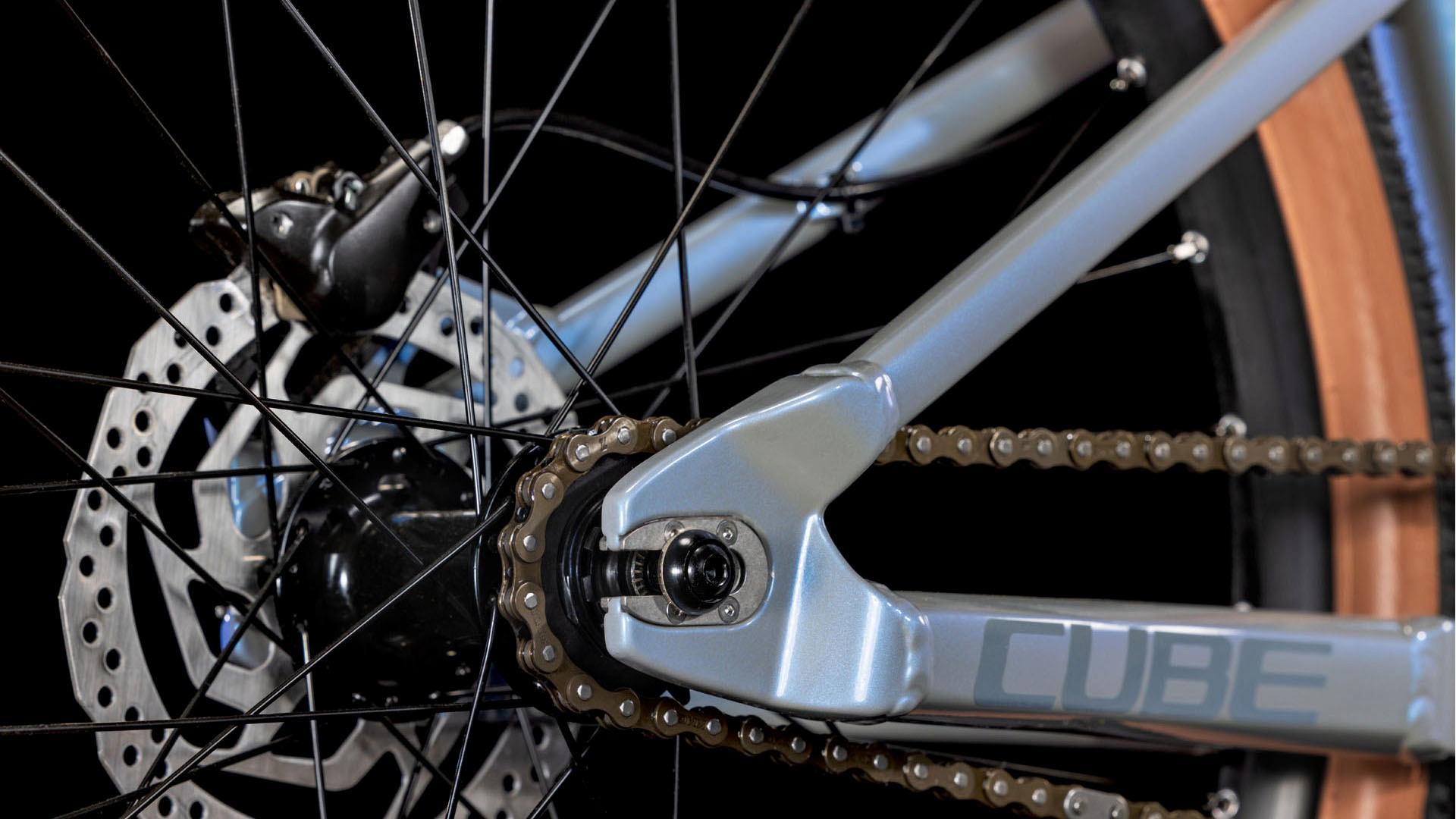Cube Flying Circus 240 hazeblue´n´reflex