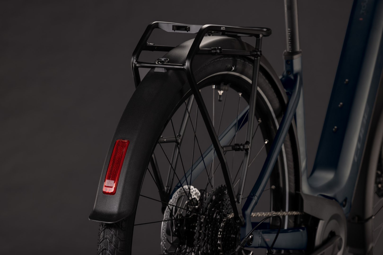 Cube Touring Hybrid ONE 600 grey´n´coolgrey