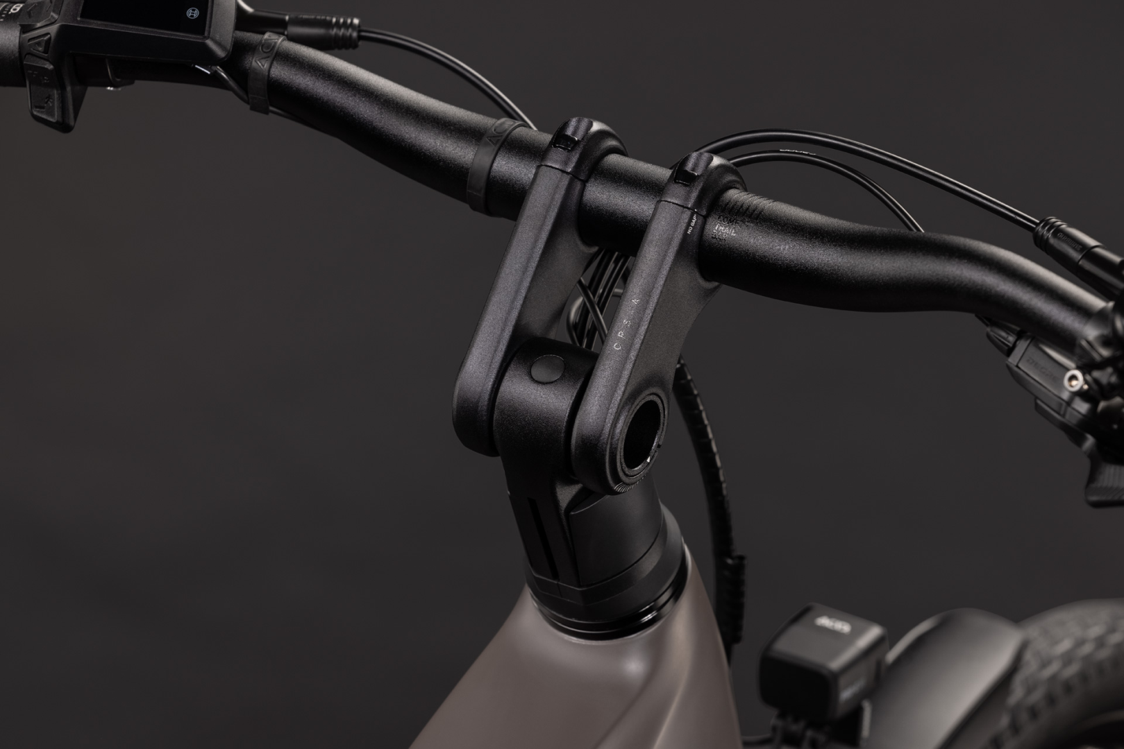 Cube Touring Hybrid Pro 800 electricblue´n´prizm